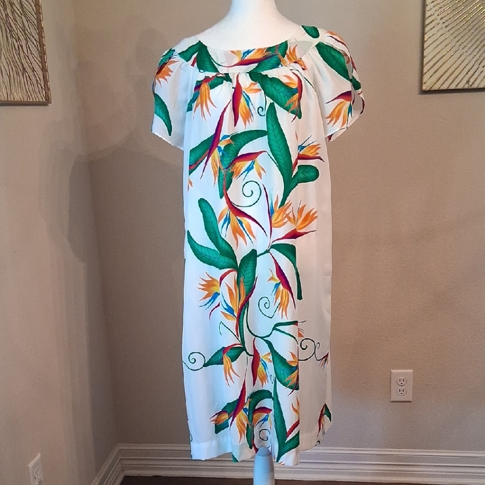 Hilo Hattie Womens Dress - Tropical Green and Orange Floral